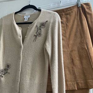 Women’s Ann Taylor loft skirt set shirt size S skirt size 4/4P